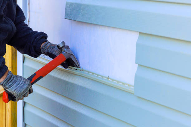 Reliable Siding Inspection contractor in Martinsville, IL by Creative Siding